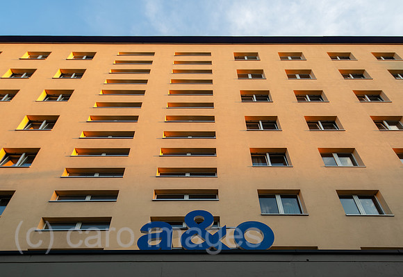 Berlin, Deutschland - Das A & O Hostel in der Koepenicker Strasse in Berlin-Mitte.