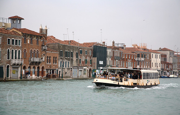 00X061021D042CAROE.JPG