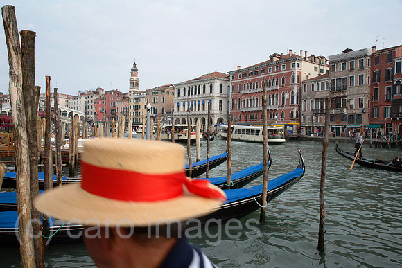 00X061022D097CAROE.JPG