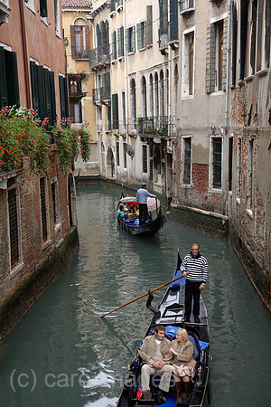 00X061021D045CAROE.JPG