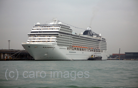 00X061021D044CAROE.JPG