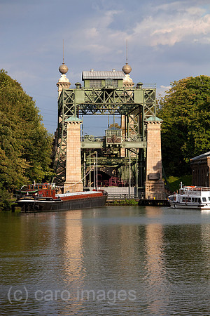 00X090905D101CAROE.JPG
