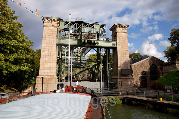 00X090905D104CAROE.JPG