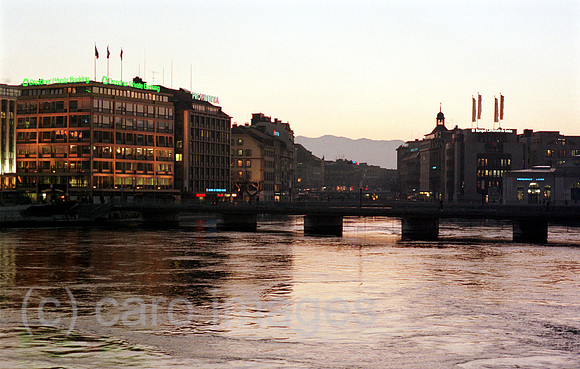 00A49137CARO.JPG