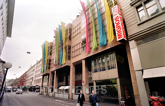 00A48110ACARO.JPG