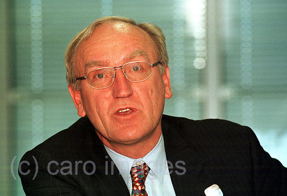 B106833CARO.JPG