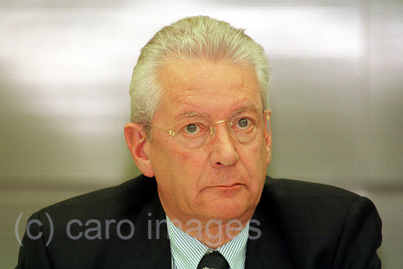 B103013ACARO.JPG