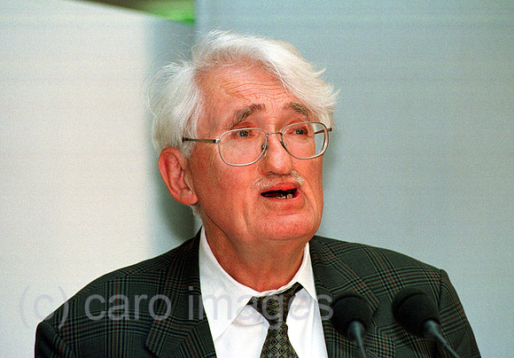 B108536CARO.JPG