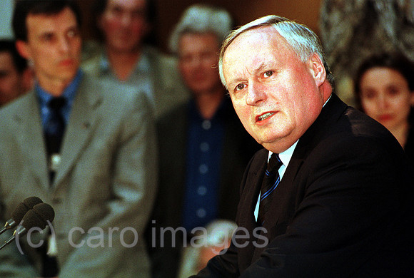 B105725CARO.JPG
