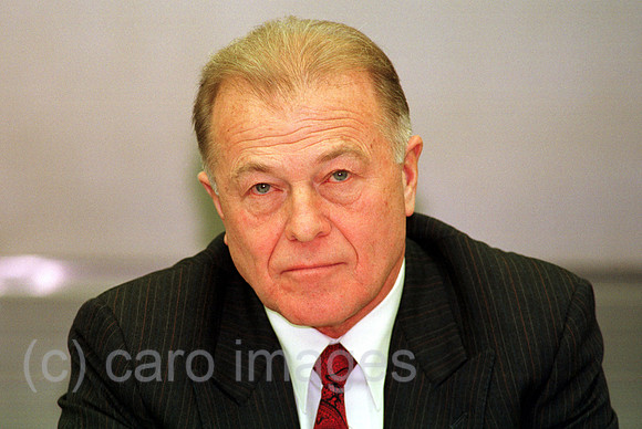 B103014ACARO.JPG