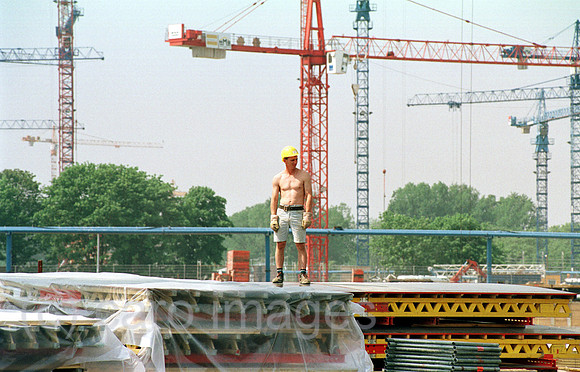 00B105325ACARO.JPG