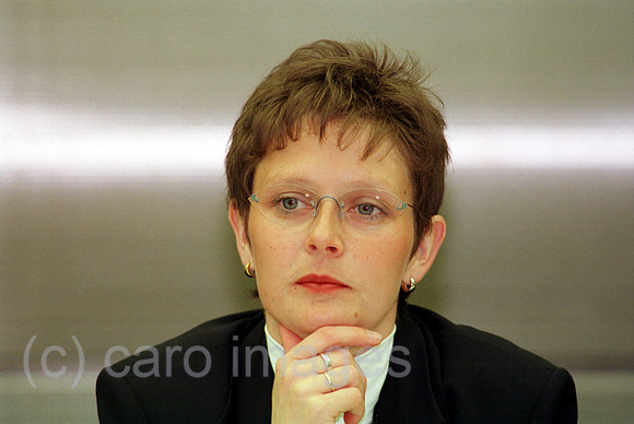 B103027ACARO.JPG