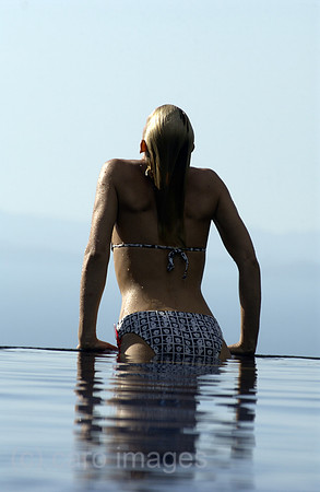 00M040213D053CARO.JPG