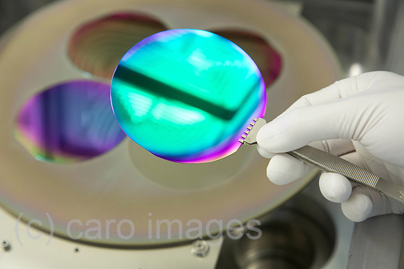 00X120625D017CAROE.JPG