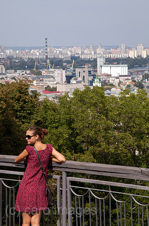 00X120825D010CAROE.JPG