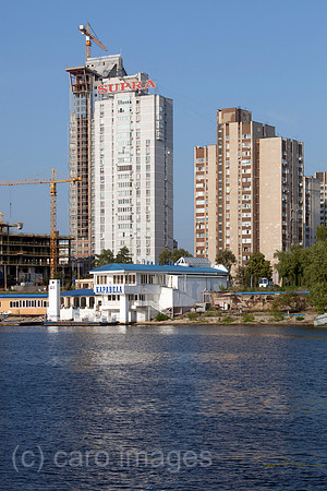 00X120825D055CAROE.JPG