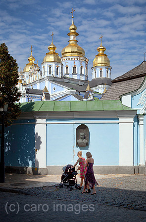 00X120825D017CAROE.JPG