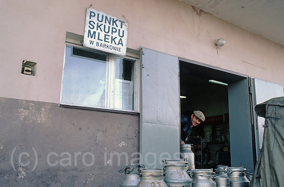 00AD01705CARO.JPG