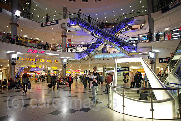 0SP081021D215CAROE.JPG
