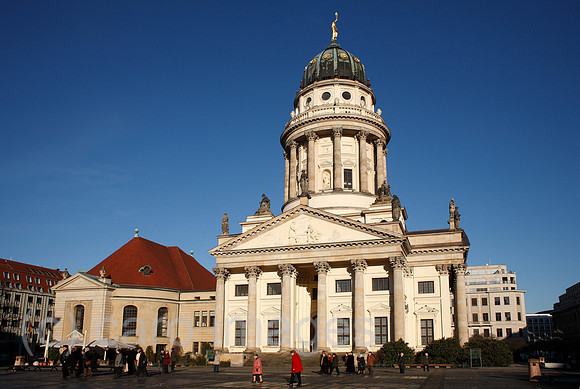 0SP090119D811CAROE.JPG