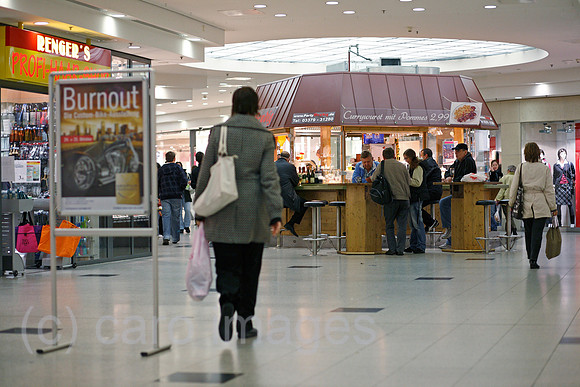 0SP081021D078CAROE.JPG