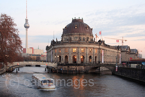 00P061203D016CARO.JPG