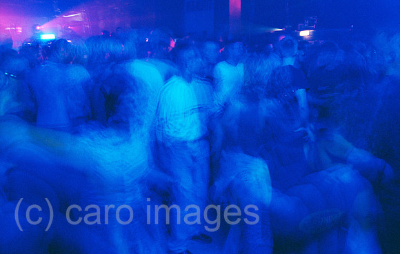 00R064102CARO.JPG