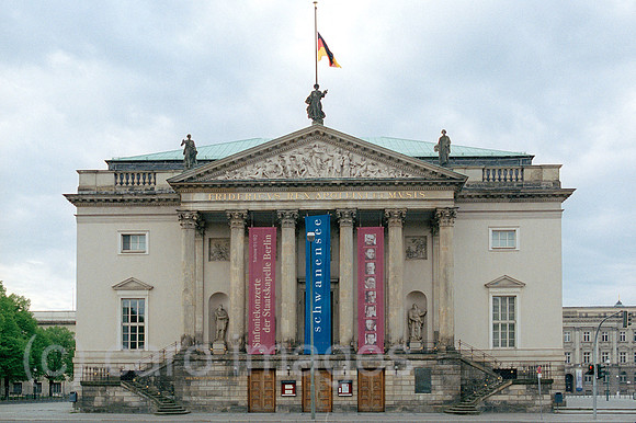 00R062125CARO.JPG