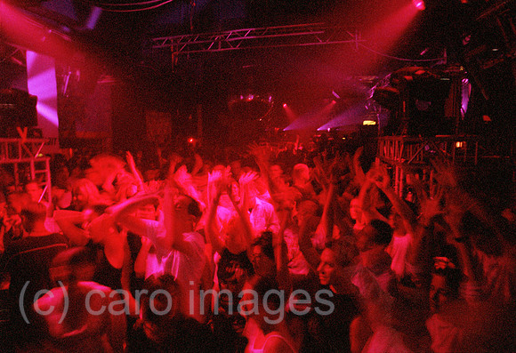 00R063933CARO.JPG