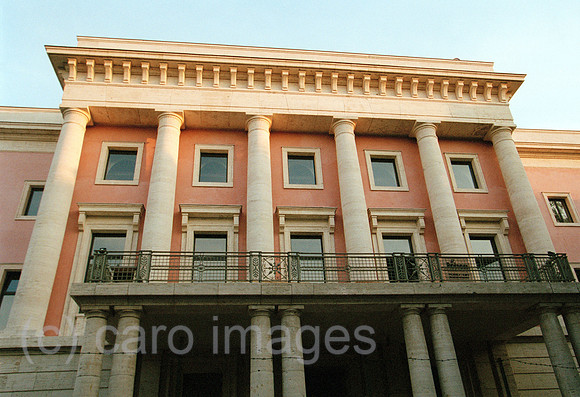 00R063624CARO.JPG