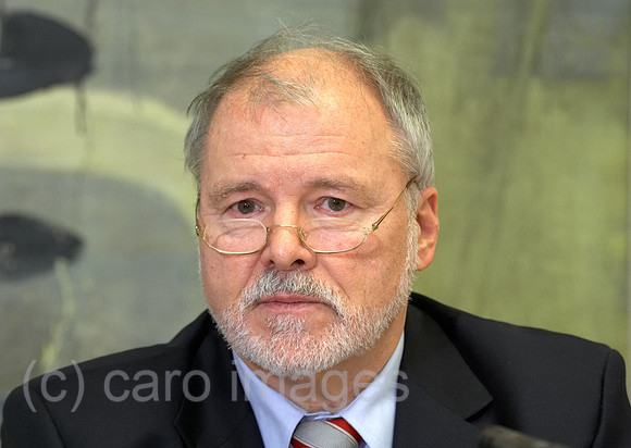 00R070227D046CARO.JPG