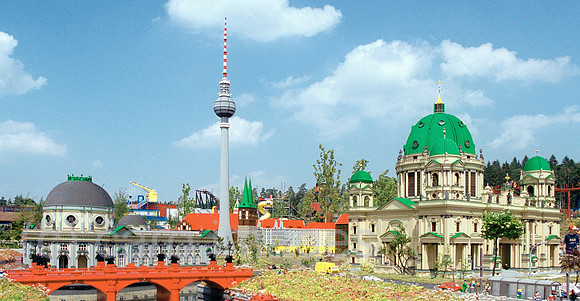 00R066001CARO.JPG