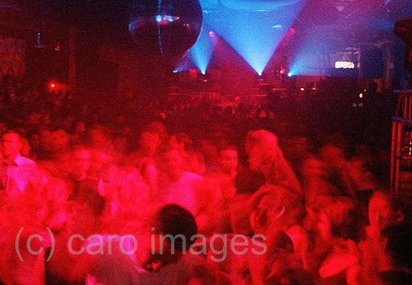 00R063927CARO.JPG