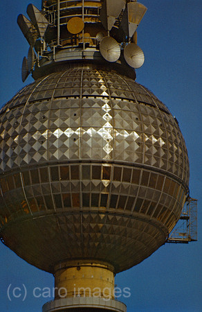 0SX850000D081CAROE.JPG