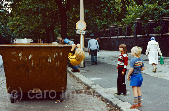 0SX850000D078CAROE.JPG