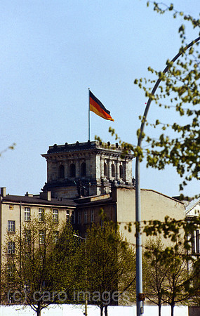 0SX850000D095CAROE.JPG