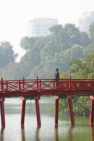 00U061215D030CAROE.JPG