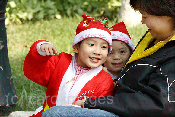 00U061215D027CARO.JPG