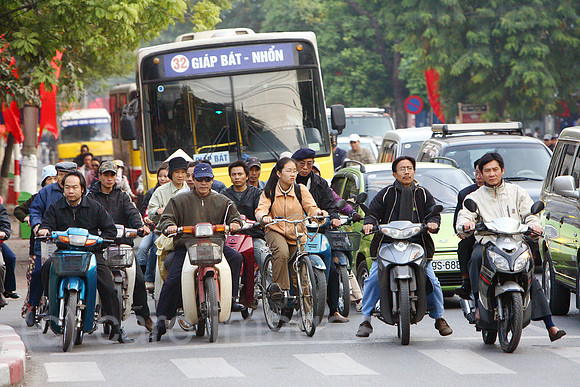 00U061215D035CAROE.JPG
