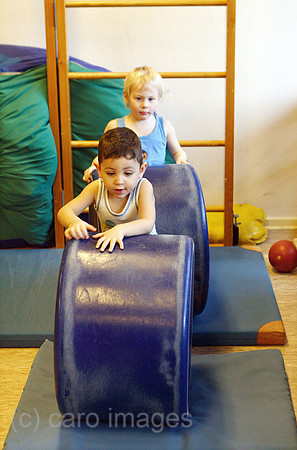 00U070218D012CARO.JPG