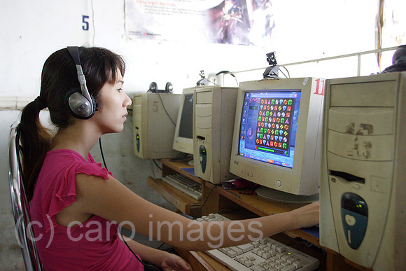 00U061209D008CAROE.JPG