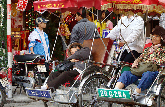00U061215D005CAROE.JPG