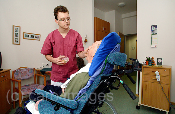 00U070214D033CARO.JPG
