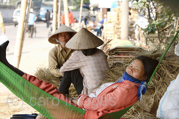 00U061214D042CAROE.JPG