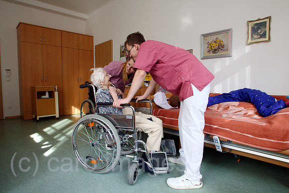 00U070214D051CAROE.JPG