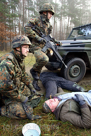 00U061128D028CARO.JPG