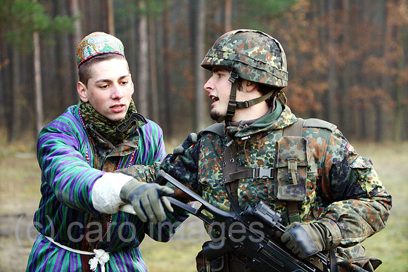 00U061128D051CARO.JPG