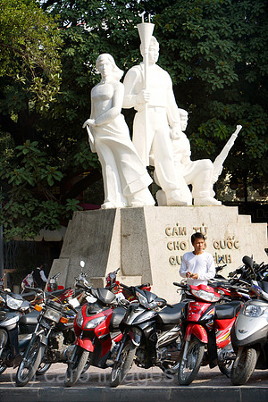00U061215D031CAROE.JPG