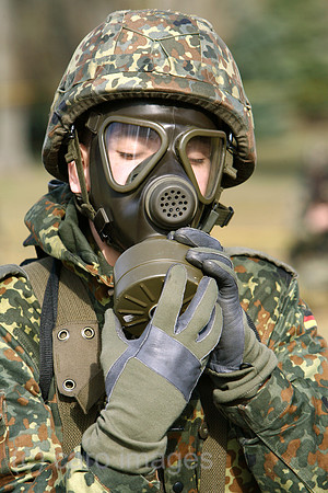 00U070315D016CAROE.JPG