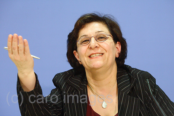 00U070228D016CARO.JPG
